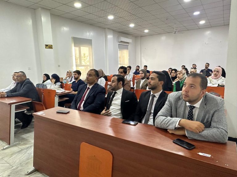 ندوة دولية حول التأثير الوقائي لبعض المواد الكيميائية الغذائية على التقرح الهضمي في جامعة المعقل