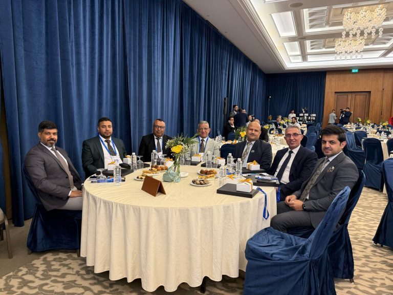 مشاركة عميد كلية الصيدلة في جامعة المعقل في مؤتمر “صيدلة الغد”