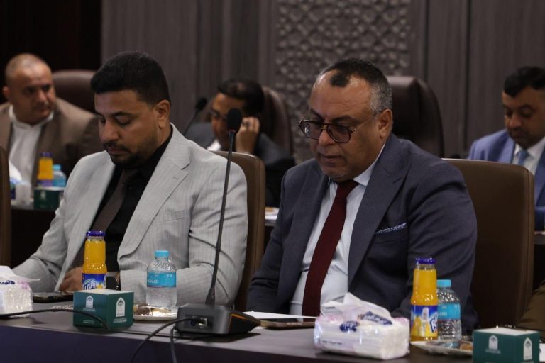 عميد كلية الصيدلة في جامعة المعقل يشارك في الاجتماع الدوري السنوي لعمداء كليات الصيدلة الأهلية في العراق