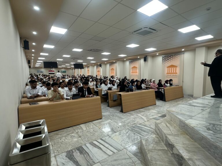 كلية الصيدلة في جامعة المعقل تستهل عامها الدراسي الجديد 2026–2027